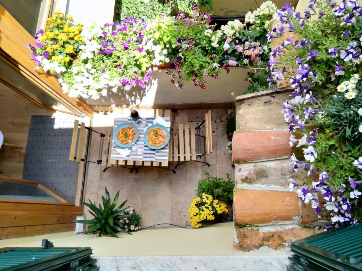 Tivoli Old Town - Casa Nel Quartiere Medioevale 아파트 외부 사진